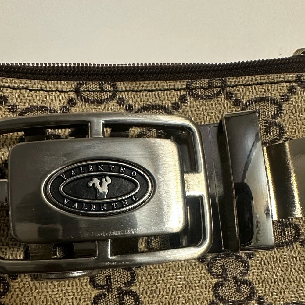 Buckles